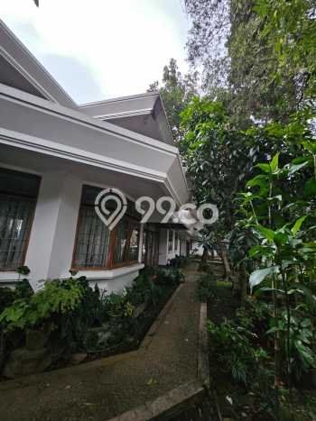 Ready to Use! Premium House LT 700m2 Desain Modern di Dago Ready to Use! Premium House LT 700m2 Desain Modern di Dago