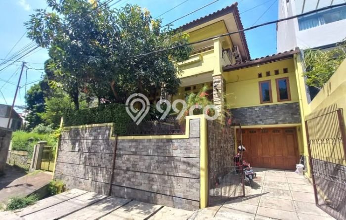 Disewakan Rumah Murah di Surya Sumantri Bandung Punya 3 Kamar Tidur Disewakan Rumah Murah di Surya Sumantri Bandung Punya 3 Kamar Tidur