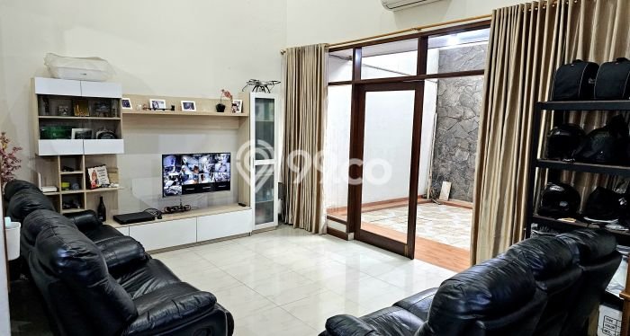 Rumah Minimalis 4 KT di Taman Holis Indah Bandung Rumah Minimalis 4 KT di Taman Holis Indah Bandung