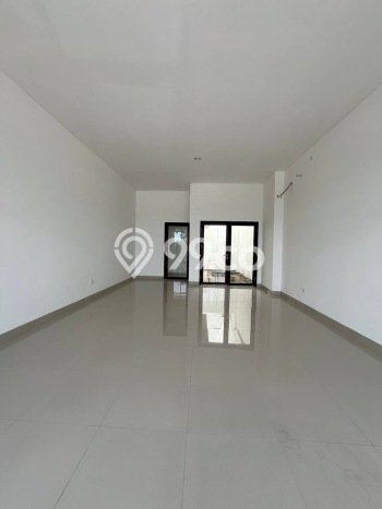 Ruko Dijual di Prime Area Jakarta Timur Luas 225m2 Ruko Dijual di Prime Area Jakarta Timur Luas 225m2