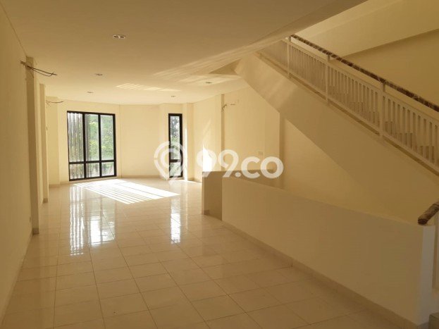 Ruko For Rent Kawasan , Luas 225m2m², Lokasi Premium, Ready Bisnis Ruko For Rent Kawasan , Luas 225m2m², Lokasi Premium, Ready Bisnis