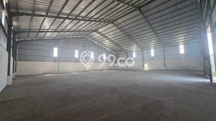 Gudang Kawasan Kaliwungu, Luas 750m², Akses Utama, Ready Operasi Gudang Kawasan Kaliwungu, Luas 750m², Akses Utama, Ready Operasi