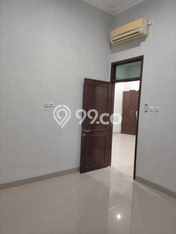Disewakan! Rumah 2 Kamar Tidur &
2 Kamar Mandi di Tanah Mas, Semarang Disewakan! Rumah 2 Kamar Tidur &
2 Kamar Mandi di Tanah Mas, Semarang