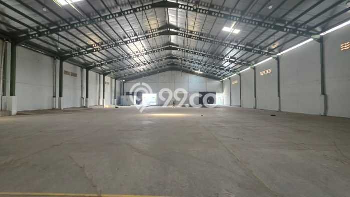 Gudang Kawasan Komersial di Ngaliyan, Luas 2720m², For Rent, Ready Pakai Gudang Kawasan Komersial di Ngaliyan, Luas 2720m², For Rent, Ready Pakai