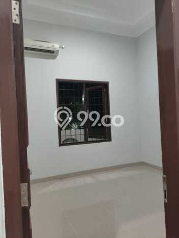 Disewakan! Rumah 2 Kamar Tidur &
2 Kamar Mandi di Tanah Mas, Semarang Disewakan! Rumah 2 Kamar Tidur &
2 Kamar Mandi di Tanah Mas, Semarang