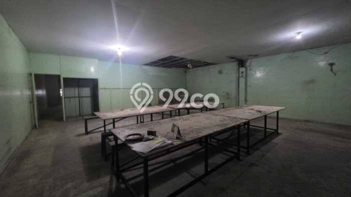 Dijual Gudang Kawasan Ngaliyan, Luas 1037m2m², Area Komersial, Jalur Strategis Dijual Gudang Kawasan Ngaliyan, Luas 1037m2m², Area Komersial, Jalur Strategis