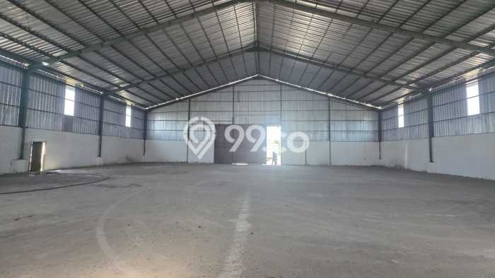 Gudang Kawasan Kaliwungu, Luas 750m², Akses Utama, Ready Operasi Gudang Kawasan Kaliwungu, Luas 750m², Akses Utama, Ready Operasi