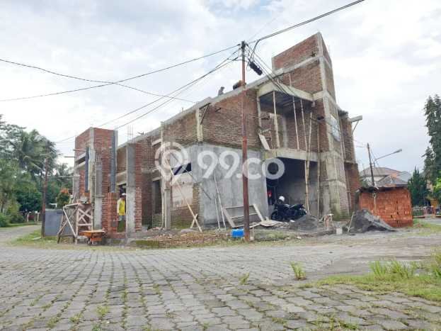 For Sale Hunian Rumah Nyaman 4 Kamar di Ungaran, Semarang For Sale Hunian Rumah Nyaman 4 Kamar di Ungaran, Semarang