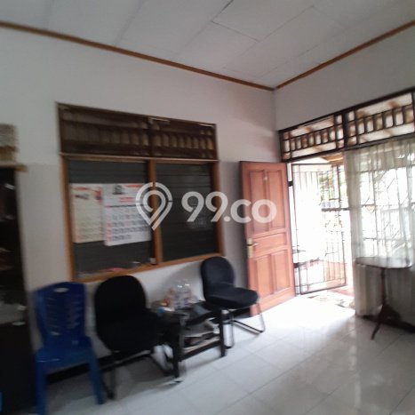 Hunian Elit LB 220m2 Siap Huni Desain Elegan di Halmahera, Semarang Hunian Elit LB 220m2 Siap Huni Desain Elegan di Halmahera, Semarang