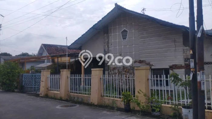 Hunian Elit LB 228m2 Siap Pakai Desain Elegan di Rejosari, Semarang Hunian Elit LB 228m2 Siap Pakai Desain Elegan di Rejosari, Semarang