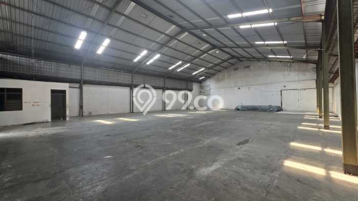 Gudang Area Komersial Kawasan Semarang Barat, Luas 800m2m², Jalan Raya Gudang Area Komersial Kawasan Semarang Barat, Luas 800m2m², Jalan Raya