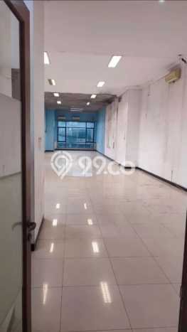 Unit Kantor Disewakan di Gajahmada di Area Ramai & Strategis Unit Kantor Disewakan di Gajahmada di Area Ramai & Strategis