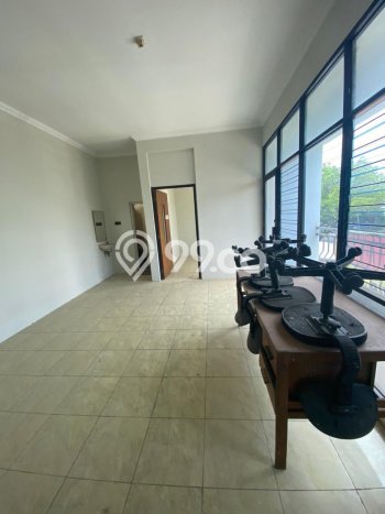 Area Ramai! Ruko Dijual di Pedurungan untuk Bisnis Luas Bangunan 300m2 Area Ramai! Ruko Dijual di Pedurungan untuk Bisnis Luas Bangunan 300m2