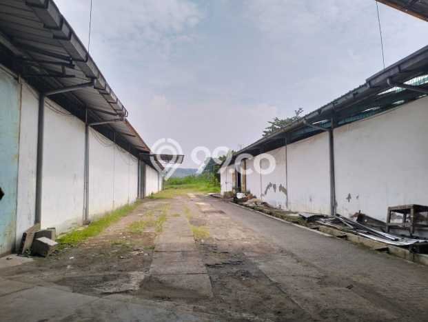 Unit Gudang Paling Strategis di Tugu Semarang dengan LB 3664m2 Unit Gudang Paling Strategis di Tugu Semarang dengan LB 3664m2