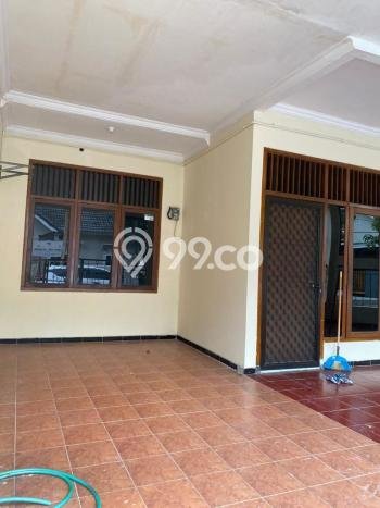 Dijual Cepat Rumah Favorit Siap Huni LB 210m2 di Semarang Barat, Semarang Dijual Cepat Rumah Favorit Siap Huni LB 210m2 di Semarang Barat, Semarang