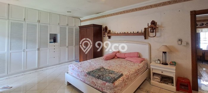 Ready to Use! Luxury House LT 562m2 Desain Modern di Pondok Indah Ready to Use! Luxury House LT 562m2 Desain Modern di Pondok Indah