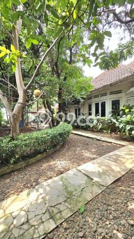Dijual Rumah Premium dengan Fasilitas Sekitar Komplit di Menteng, Jakarta Pusat Dijual Rumah Premium dengan Fasilitas Sekitar Komplit di Menteng, Jakarta Pusat