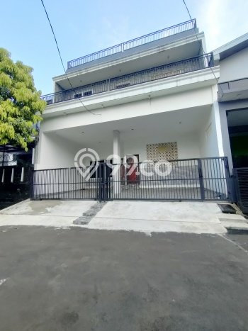 For Sale! Premium House LT 135m2 Desain Elegan di Bintaro For Sale! Premium House LT 135m2 Desain Elegan di Bintaro