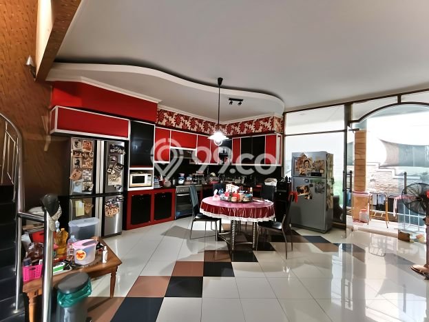 Jual Rumah Mewah Megah Dengan View Cantik di Bintaro, Tangerang Selatan Jual Rumah Mewah Megah Dengan View Cantik di Bintaro, Tangerang Selatan