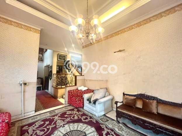 Dijual Rumah Mewah Megah Dengan View Eksklusif di Bintaro, Jakarta Selatan Dijual Rumah Mewah Megah Dengan View Eksklusif di Bintaro, Jakarta Selatan