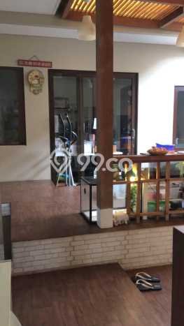 Rumah Mewah LB 155m2 Siap Huni Desain Elegan di BSD Eminent, Tangerang Rumah Mewah LB 155m2 Siap Huni Desain Elegan di BSD Eminent, Tangerang