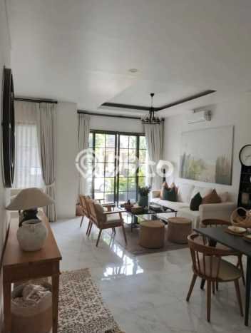 Jual Rumah Mewah Elegan Dengan View Cantik di BSD Neo Catalonia, Tangerang Jual Rumah Mewah Elegan Dengan View Cantik di BSD Neo Catalonia, Tangerang