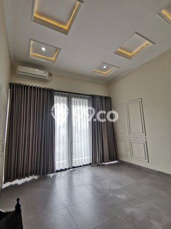 Jarang Ada! Rumah Sewa 5 Kamar Bagus Siap Huni Turangga Jarang Ada! Rumah Sewa 5 Kamar Bagus Siap Huni Turangga