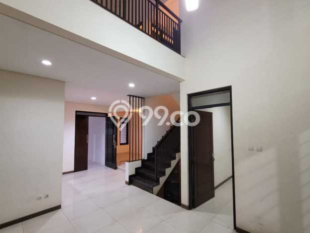 Hunian Mewah Dijual LT 180m2 di Batununggal, Bandung Hunian Mewah Dijual LT 180m2 di Batununggal, Bandung