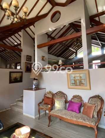 Jual Rumah Mewah Elegan Dengan View Cantik di Sayap Dago, Bandung Jual Rumah Mewah Elegan Dengan View Cantik di Sayap Dago, Bandung