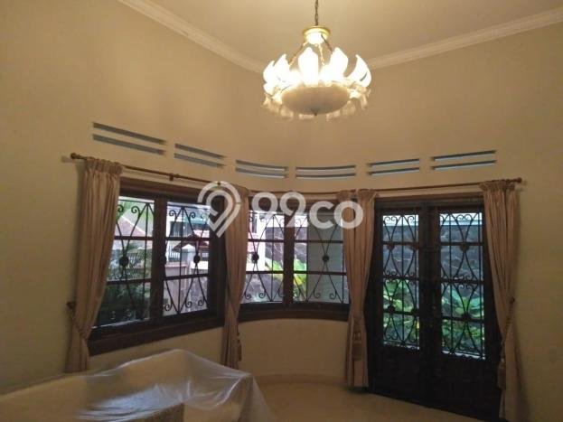 For Sale! Luxury House LT 680m2 Desain Elegan di Dago For Sale! Luxury House LT 680m2 Desain Elegan di Dago