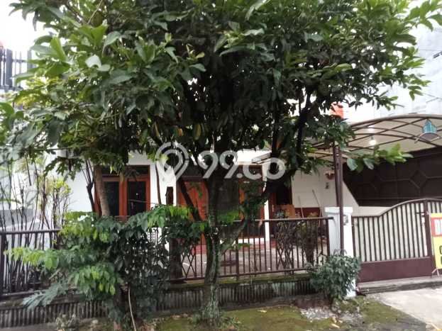 For Sale Rumah 3 Kamar Lokasi Ideal Bagus dan Strategis di Batununggal For Sale Rumah 3 Kamar Lokasi Ideal Bagus dan Strategis di Batununggal
