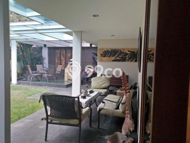 For Sale! Luxury House LT 680m2 Desain Elegan di Dago For Sale! Luxury House LT 680m2 Desain Elegan di Dago