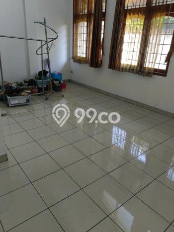 Rumah Mewah LB 350m2 Siap Huni Desain Elegan di Sarijadi, Bandung Rumah Mewah LB 350m2 Siap Huni Desain Elegan di Sarijadi, Bandung