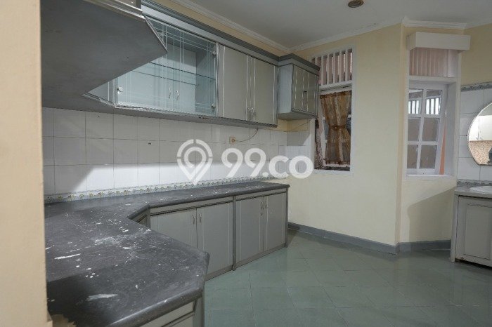 Dijual Rumah Strategis Bagus Punya 4 KT di Antapani Bandung SHM Dijual Rumah Strategis Bagus Punya 4 KT di Antapani Bandung SHM