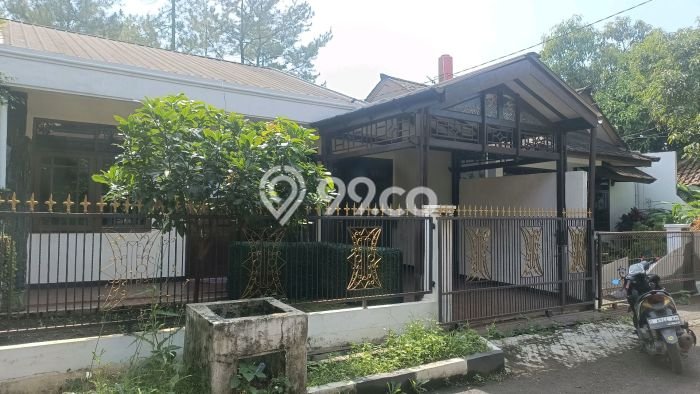 Lokasi strategis! Rumah siap pakai dikontrakkan di Antapani LB 140m2 Lokasi strategis! Rumah siap pakai dikontrakkan di Antapani LB 140m2