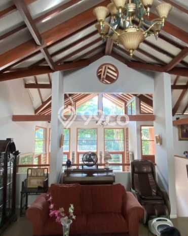 Jual Rumah Mewah Elegan Dengan View Cantik di Sayap Dago, Bandung Jual Rumah Mewah Elegan Dengan View Cantik di Sayap Dago, Bandung