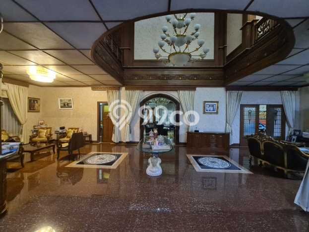Siap Huni Rumah Mewah 8 Kamar di Coblong Dekat ke Mana Saja Siap Huni Rumah Mewah 8 Kamar di Coblong Dekat ke Mana Saja