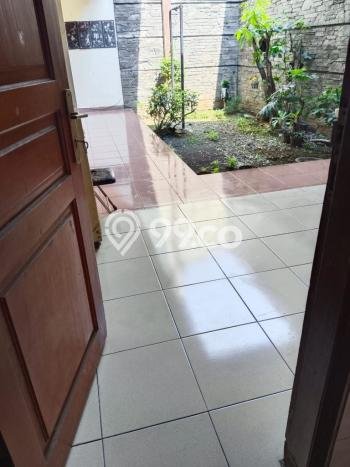 Rumah Mewah LB 350m2 Siap Huni Desain Elegan di Sarijadi, Bandung Rumah Mewah LB 350m2 Siap Huni Desain Elegan di Sarijadi, Bandung
