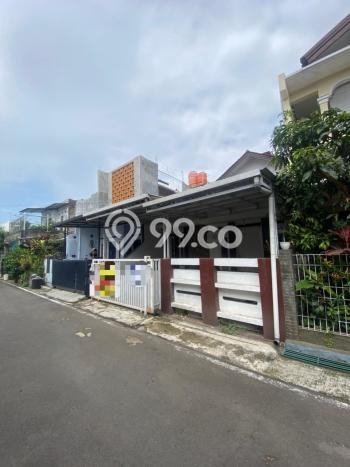 Dijual Hunian Rumah Terawat 4 KT di Bandung Kota, Bandung Dijual Hunian Rumah Terawat 4 KT di Bandung Kota, Bandung