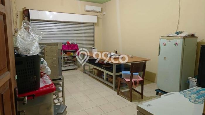 Rumah Modern Cantik 3 KT Bisa Langsung Pindah di Serpong Rumah Modern Cantik 3 KT Bisa Langsung Pindah di Serpong