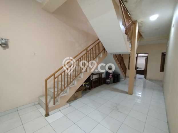 Rumah Kost untuk Dijual di Cibiru dengan 28 KT, 12 KM, Luas 625m2 Rumah Kost untuk Dijual di Cibiru dengan 28 KT, 12 KM, Luas 625m2