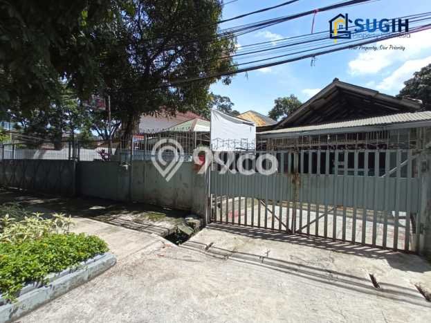 For Sale! Premium House LT 435m2 Desain Modern di Merdeka For Sale! Premium House LT 435m2 Desain Modern di Merdeka