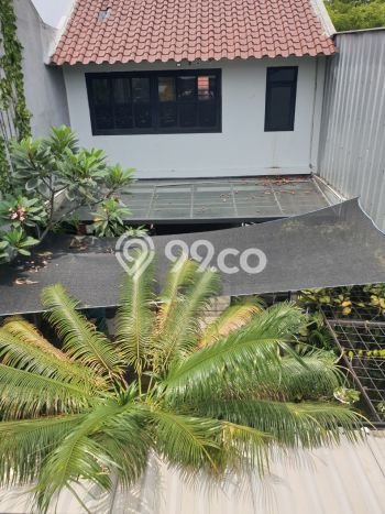Jual Rumah Strategis Bagus Punya 4 KT di Antapani Bandung SHM Jual Rumah Strategis Bagus Punya 4 KT di Antapani Bandung SHM