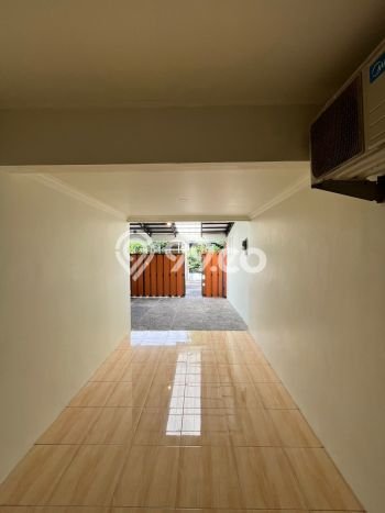 Hunian Cantik Modern Lb 200m2 di Buah Batu, Bandung Hunian Cantik Modern Lb 200m2 di Buah Batu, Bandung
