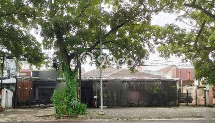 Hunian Mewah LB 317m2 Siap Huni Desain Elegan di Burangrang, Bandung Hunian Mewah LB 317m2 Siap Huni Desain Elegan di Burangrang, Bandung
