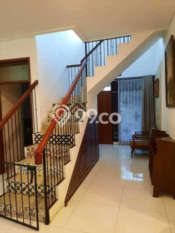 For Sale Rumah 6 Kamar Lokasi Strategis Nyaman dan Strategis di Antapani For Sale Rumah 6 Kamar Lokasi Strategis Nyaman dan Strategis di Antapani