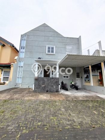 Jual Rumah Luas Megah Dengan View Cantik di Tubagus Ismail, Bandung Jual Rumah Luas Megah Dengan View Cantik di Tubagus Ismail, Bandung