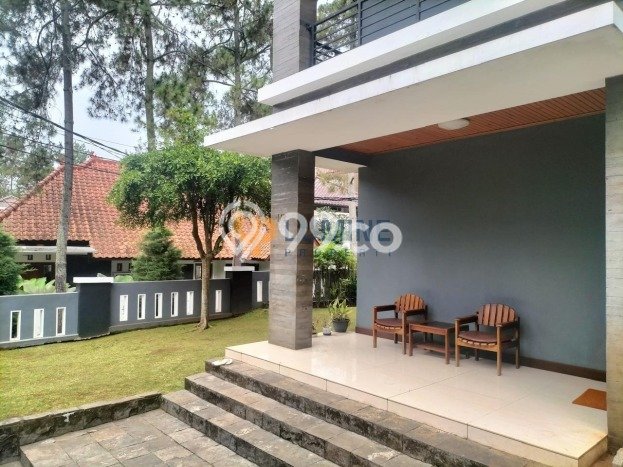 Rumah di Ciwaruga, Bandung, Luas 508m2m² LB 611m2m² Rumah di Ciwaruga, Bandung, Luas 508m2m² LB 611m2m²