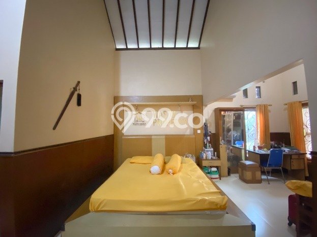 FOR SALE! Vila Kawasan , Area 887m2m², Posisi Strategis FOR SALE! Vila Kawasan , Area 887m2m², Posisi Strategis