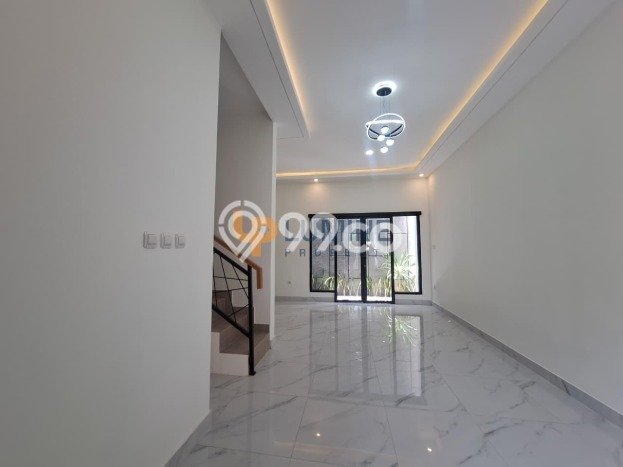 Rumah Modern area Minomartani, Yogyakarta, LT 90m² Bangunan 130m² Rumah Modern area Minomartani, Yogyakarta, LT 90m² Bangunan 130m²